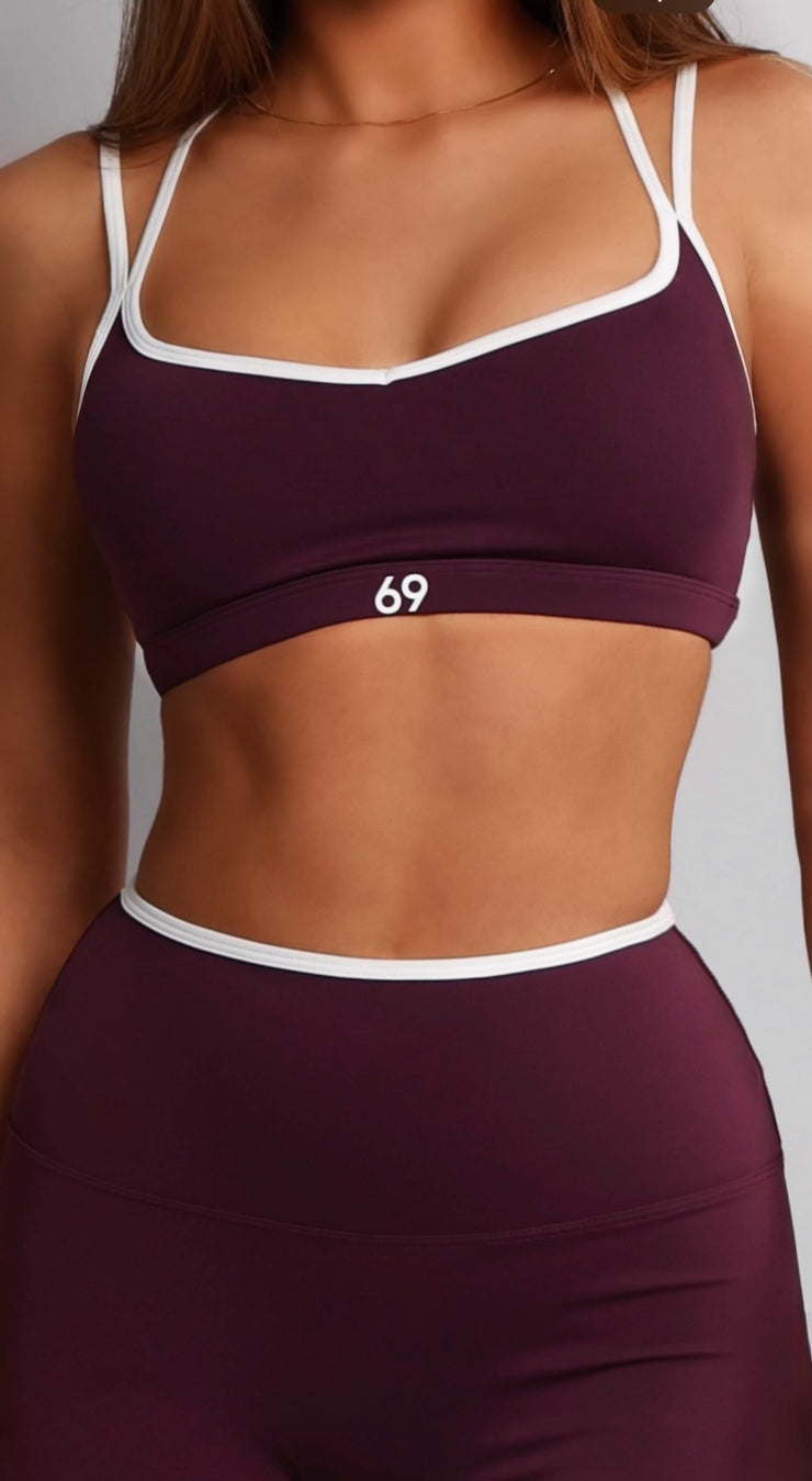 Compleu Burgundy Touch